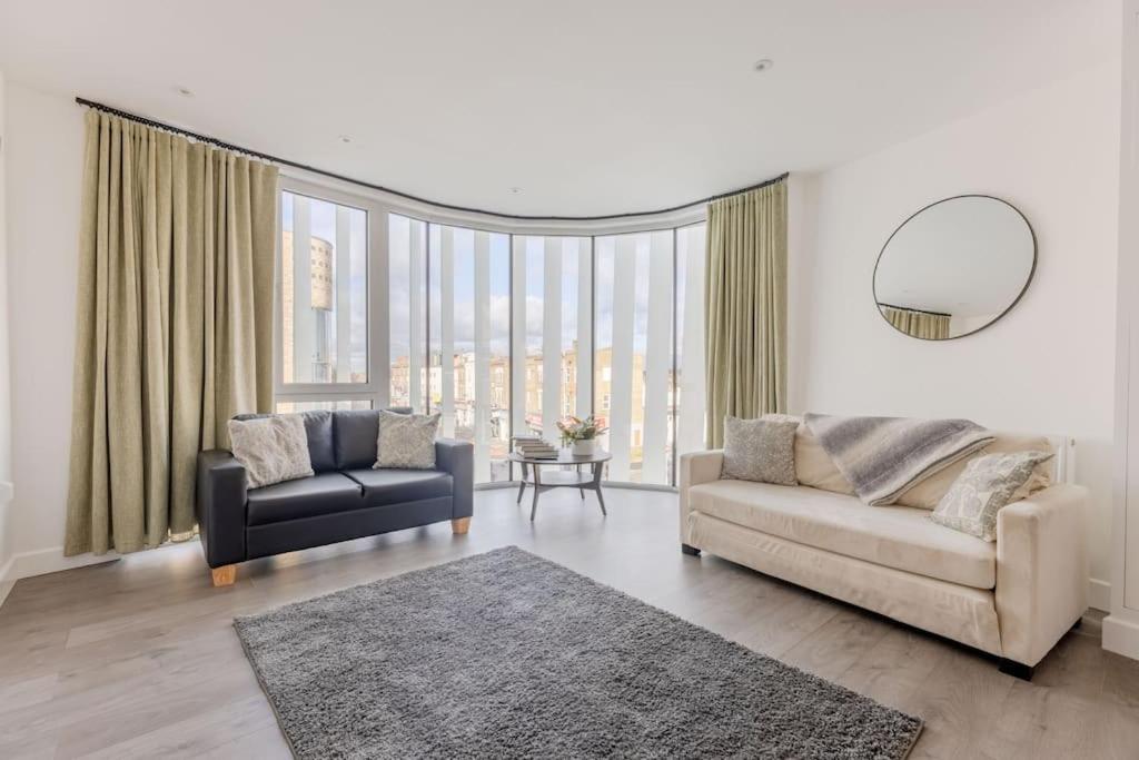 Vertigo Boutique Sleeps 4 London Кингстън на Темза Екстериор снимка