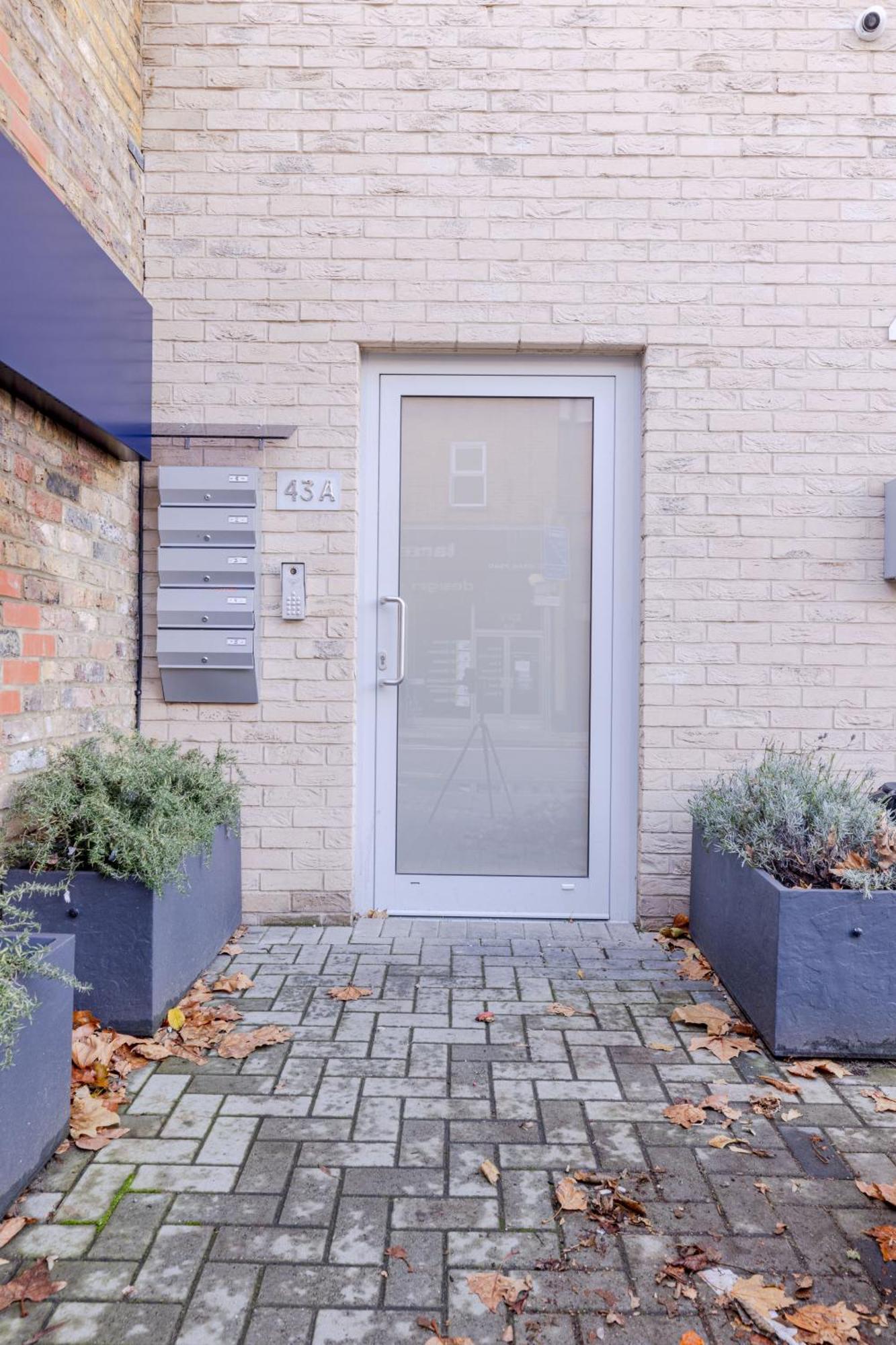Vertigo Boutique Sleeps 4 London Кингстън на Темза Екстериор снимка